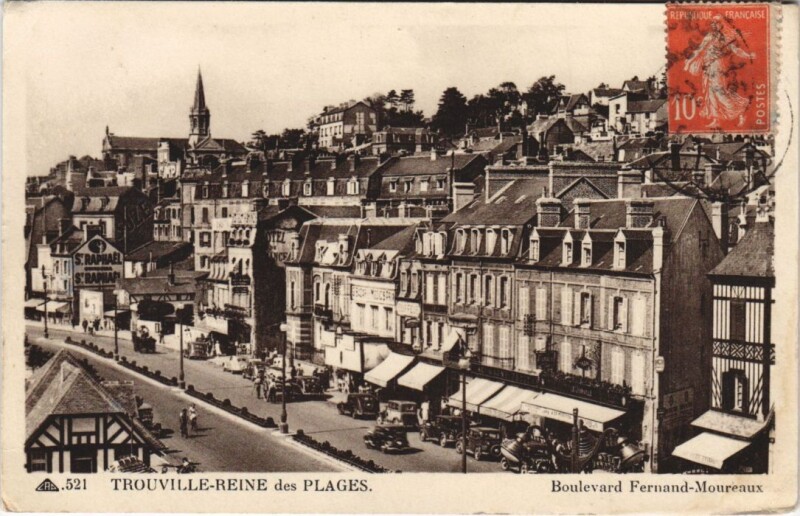 Carte postale ancienne Trouville-sur-Mer Boulevard Fernand-Moureaux à Trouville-sur-Mer