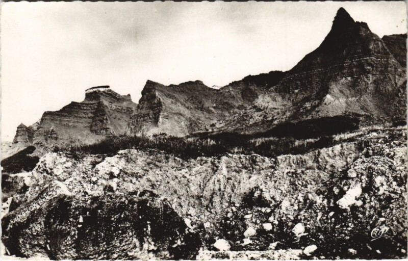 Carte postale ancienne Villers-sur-Mer Les Falaises à Falaise