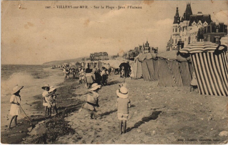 Carte postale ancienne Villers-sur-Mer Sur la Plage - Jeux d'Enfants à Villers-sur-Mer