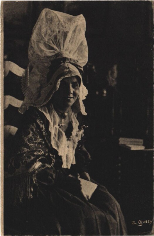 Carte postale ancienne Normande - Femme - Type