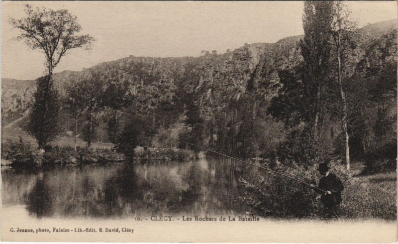 Carte postale ancienne Clecy Les Rochers de La Bataille