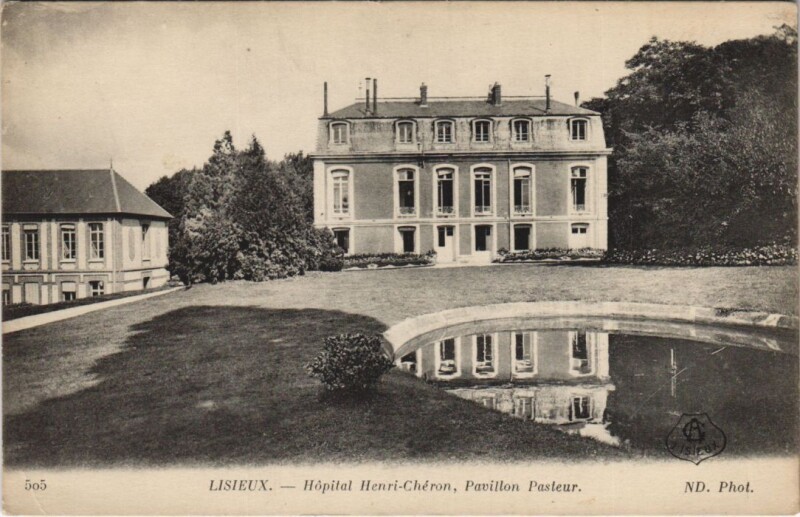 Carte postale ancienne Lisieux Hopital Henri-Cheron - Pavillon Pasteur à Lisieux