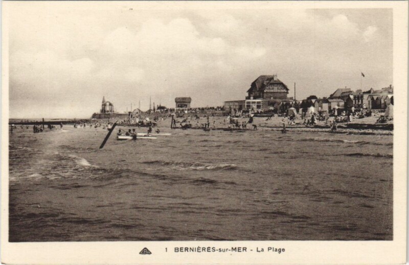 Carte postale ancienne Bernieres-sur-Mer La Plage