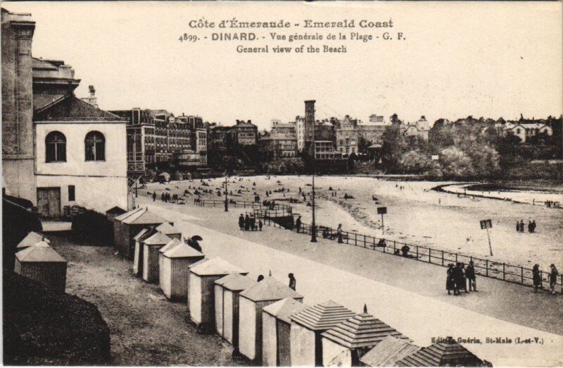 Carte postale ancienne Dinard Vue Generale de la Plage à Dinard