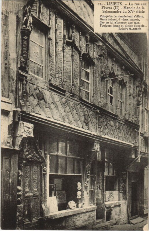 Carte postale ancienne Lisieux Rue aux Fevres , Manoir de la Salamandre à Lisieux