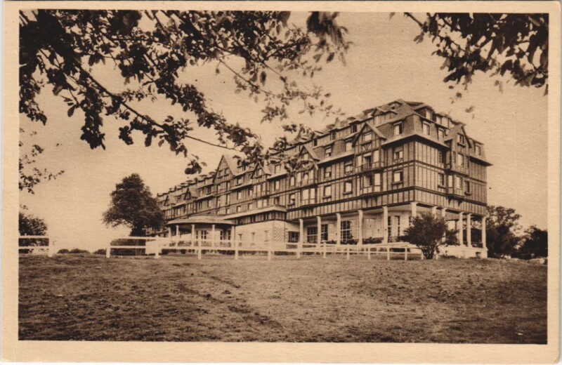 Carte postale ancienne Deauville New Golf Hotel à Deauville