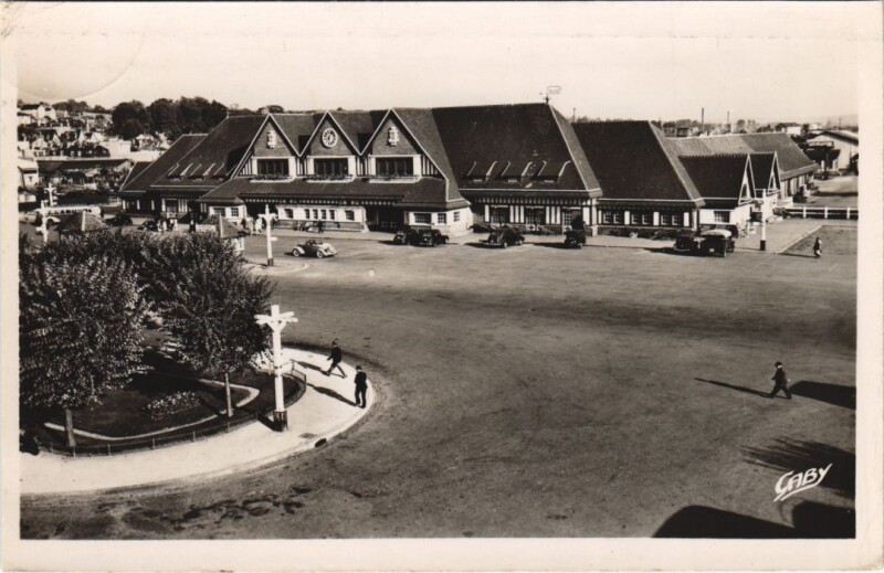 Carte postale ancienne Deauville La gare à Deauville