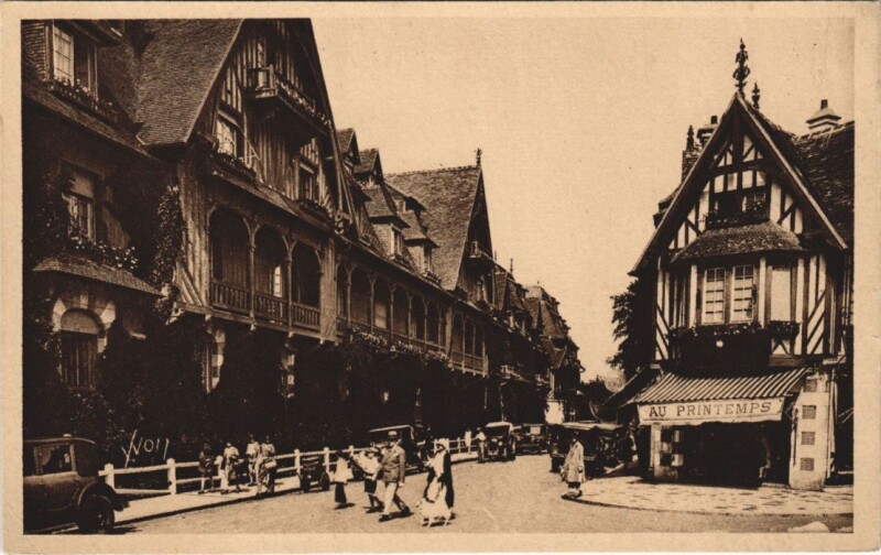 Carte postale ancienne Deauville Le Normandy à Deauville
