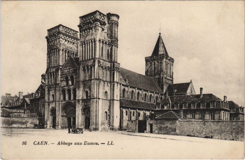 Carte postale ancienne Caen Abbaye aux Dames