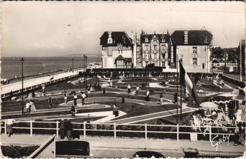Carte postale ancienne Cabourg Golf Miniature à Cabourg