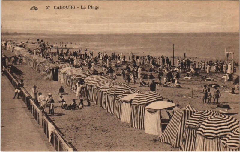 Carte postale ancienne Cabourg La Plage à Cabourg