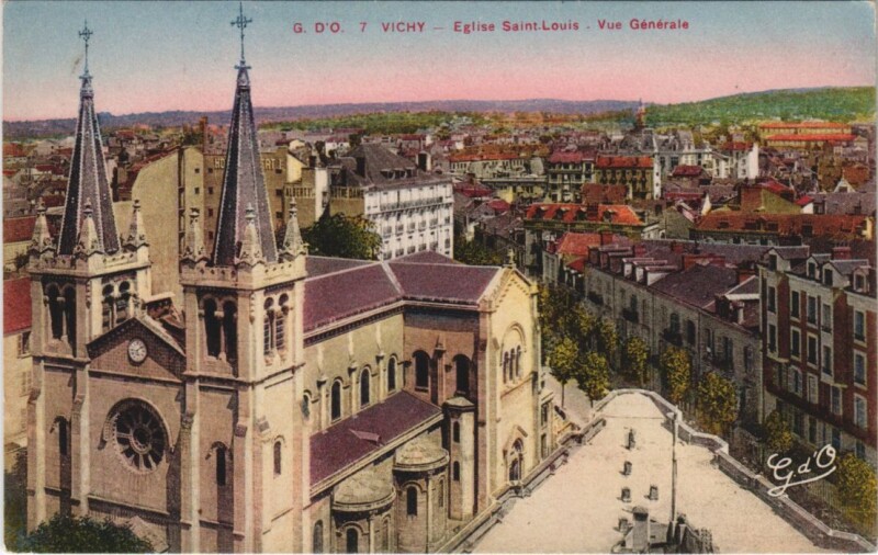 Carte postale ancienne Vichy Eglise Saint-Louis Vue Generale France à Vichy