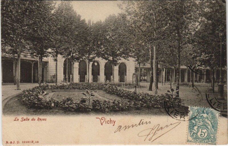Carte postale ancienne Vichy La Salle du Repos France à Vichy