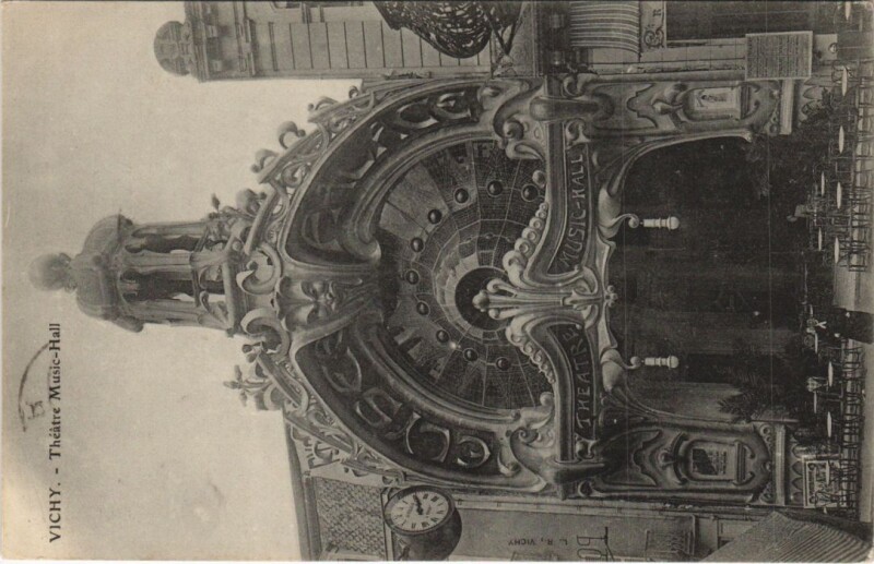 Carte postale ancienne Vichy Theatre Music Hall France à Vichy