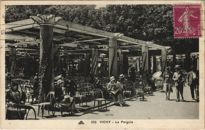 Carte postale ancienne Vichy La Pergola France à Vichy