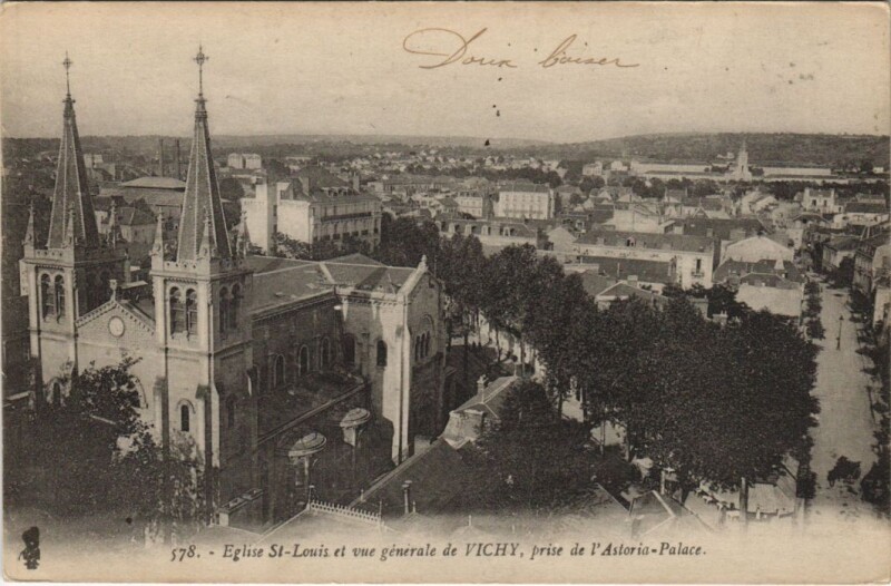 Carte postale ancienne Vichy Eglise St.Louis et vue generale France à Vichy