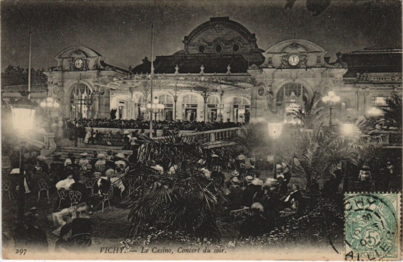 Carte postale ancienne Vichy Le Casino, concert du soir France à Vichy