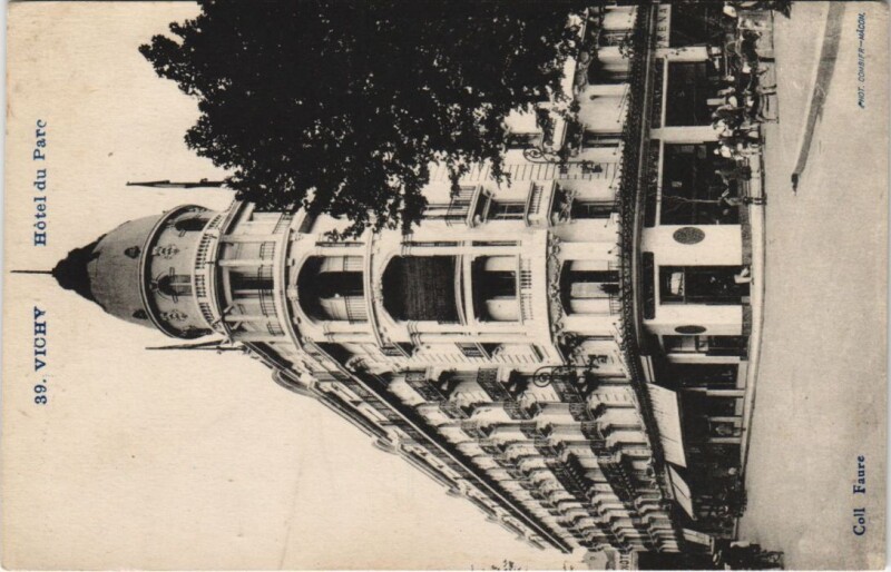 Carte postale ancienne Vichy Hotel du Parc France à Vichy