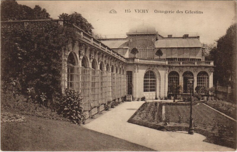 Carte postale ancienne Vichy Orangerie des Celestins France à Vichy