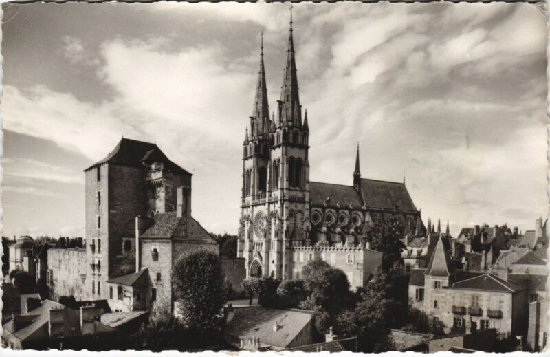 Carte postale ancienne Moulins Ancien Chateau des Ducs France à Moulins