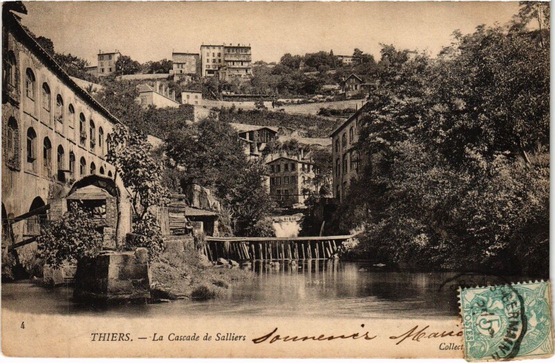 Carte postale ancienne Thiers La Cascade de Salliers à Thiers