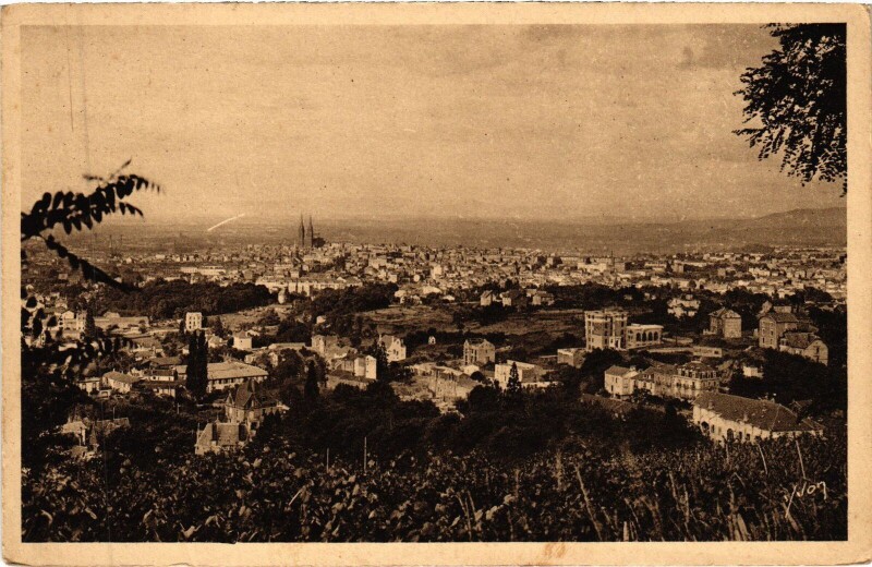 Carte postale ancienne Clermont-Ferrand Vue Generale à Clermont-Ferrand