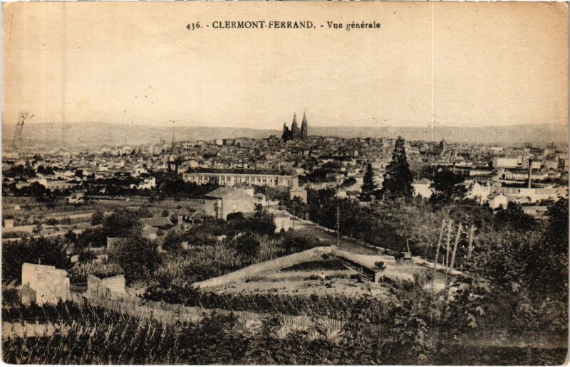Carte postale ancienne Clermont-Ferrand Vue Generale à Clermont-Ferrand