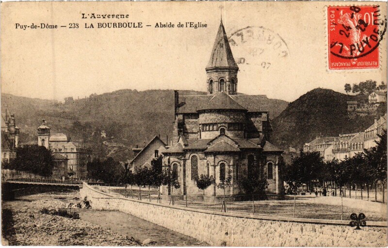 Carte postale ancienne La Bourboule Abside de l'Eglise à La Bourboule