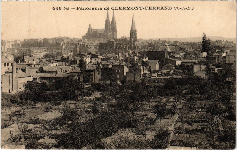Carte postale ancienne Clermont-Ferrand Panorama à Clermont-Ferrand