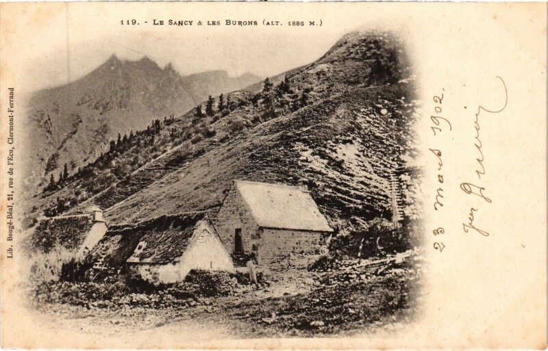 Carte postale ancienne Le Sancy et les Burons
