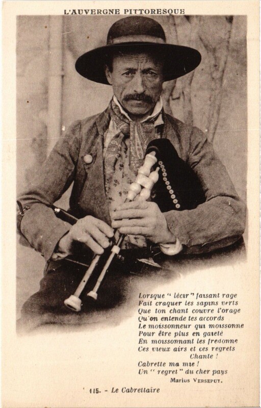 Carte postale ancienne Le Cabrettaire