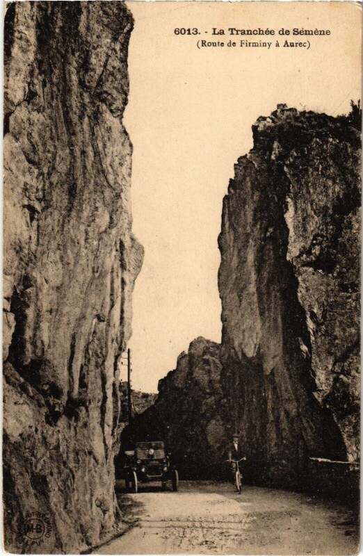 Carte postale ancienne La Tranchée de Semene (Route de Firminy a Aurec)
