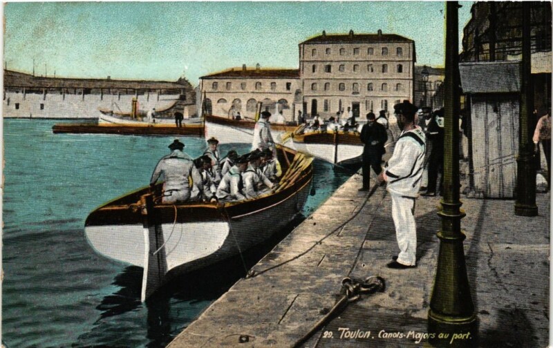 Carte postale ancienne Toulon Canots Majors au port à Toulon