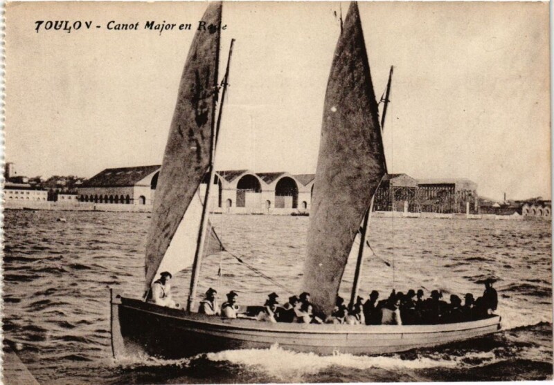 Carte postale ancienne Toulon Canot Major en Rade à Toulon