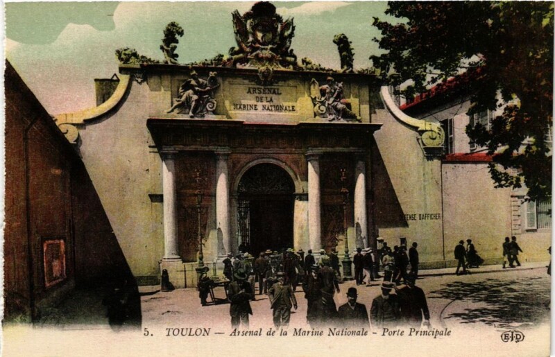 Carte postale ancienne Toulon Arsenal de la Marine Nationale-Porte Principale à Toulon