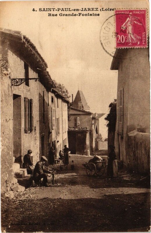 Carte postale ancienne Saint-Paul-en-Jarez - Rue Grande-Fontaine à Saint-Paul-en-Jarez