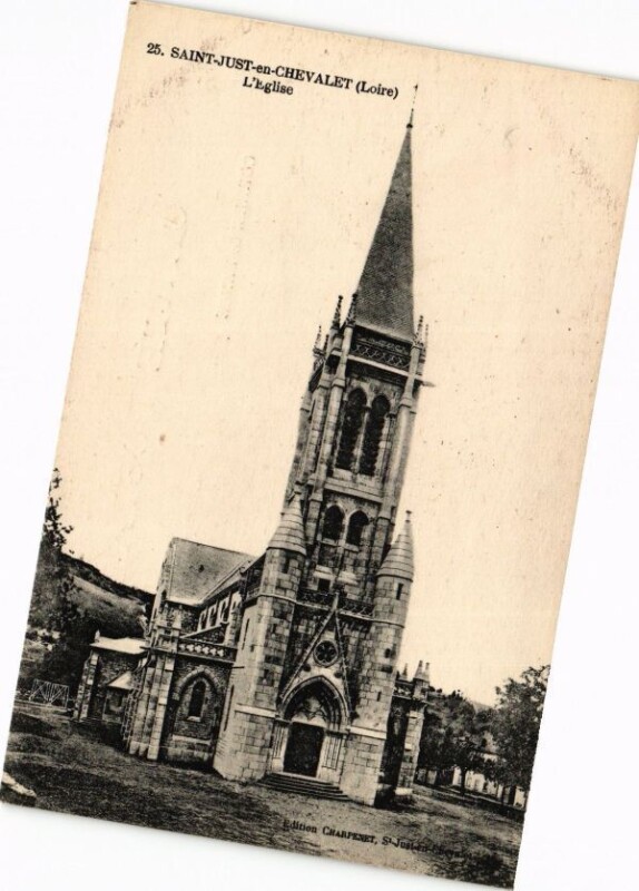 Carte postale ancienne Saint-Just-en-Chevalet - L'Eglise à Saint-Just-en-Chevalet