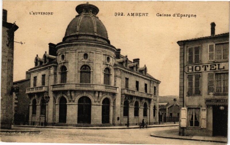 Carte postale ancienne L'Auvergne - Caisse d'Epargne
