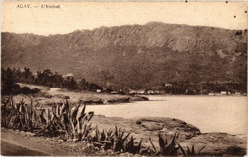 Carte postale ancienne Agay - L'Esterel