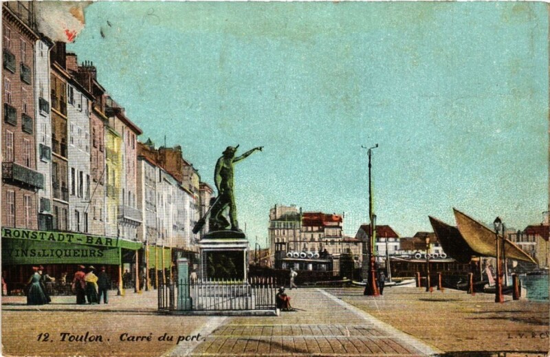 Carte postale ancienne Toulon Carré du port à Toulon