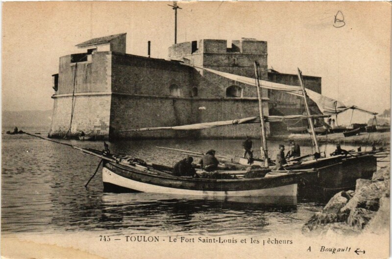 Carte postale ancienne Toulon Le Fort Saint-Louis et les pécheurs à Toulon