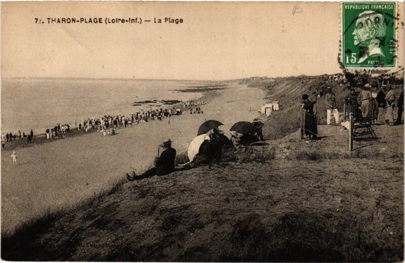 Carte postale ancienne Tharon-Plage - La Plage