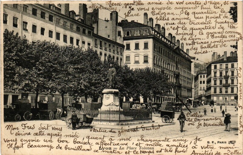 Carte postale ancienne Lyon - La Place Tolozan à Lyon