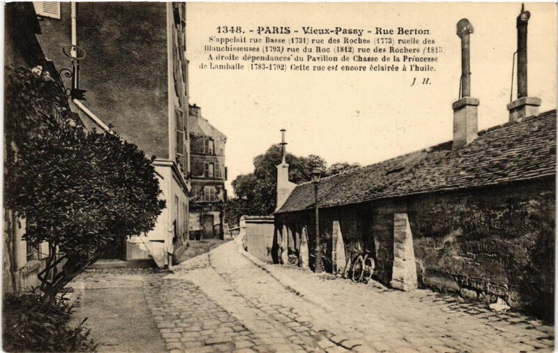 Carte postale ancienne Vieux-Passy - Rue Berton à Paris 16e