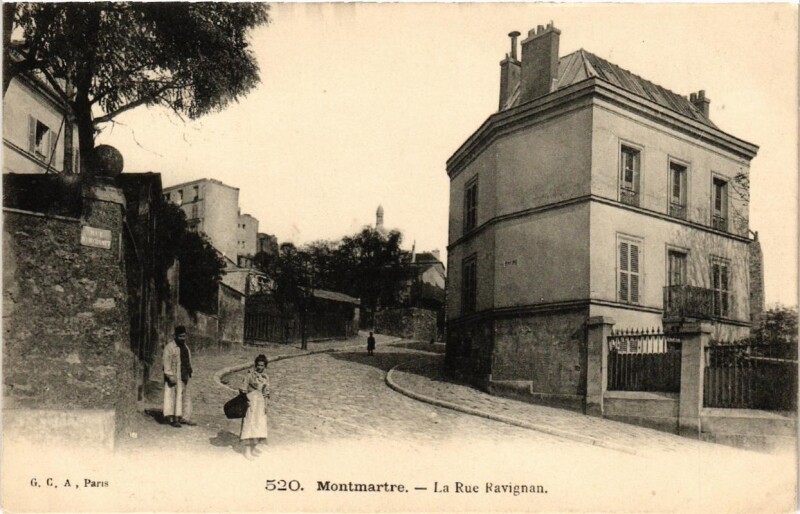 Carte postale ancienne Montmartre - La Rue Ravignan à Paris 18e