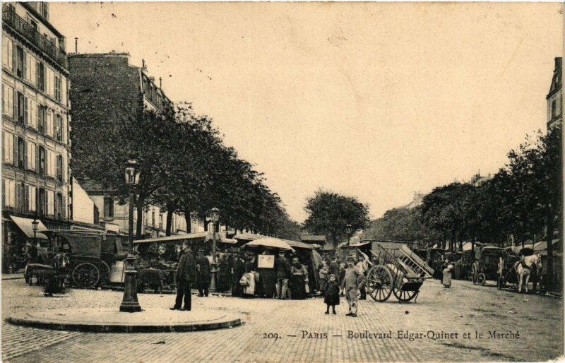 Carte postale ancienne Boulevard Edgar-Quinet et Ie Marché à Paris 15e