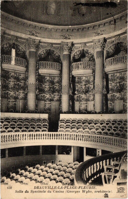 Carte postale ancienne Deauville Salle du Spectacle du Casino à Deauville