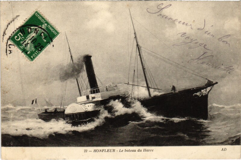 Carte postale ancienne Honfleur Le Bateau du Havre à Honfleur