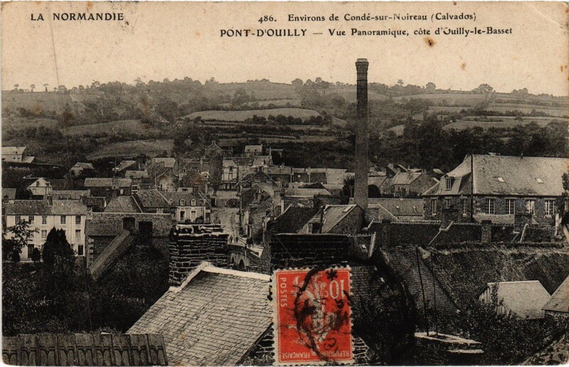 Carte postale ancienne Pont-d'Ouilly Vue Panoramique - Cote d'Ouilly-le-Basset à Pont-d'Ouilly