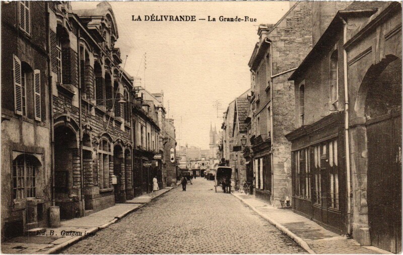 Carte postale ancienne La Delivrande La Grande Rue